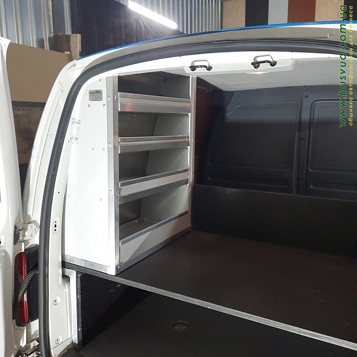 Volkswagen Caddy L1H1 (стеллаж деревянный)