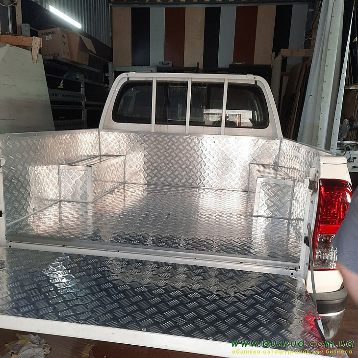 TOYOTA HILUX обшивка алюминием в Киеве Киев