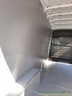 Volkswagen Crafter new L4 обшивка грузового отсека