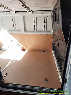 Ford Transit (напольное МДФ) обшивка автофургона Бусвуд