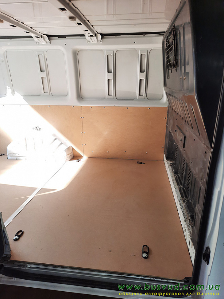 Ford Transit (напольное МДФ) обшивка автофургона Бусвуд
