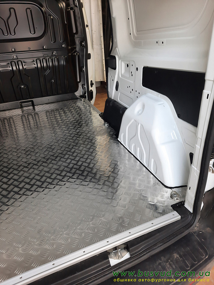Fiat Doblo Cargo обшивка алюминий