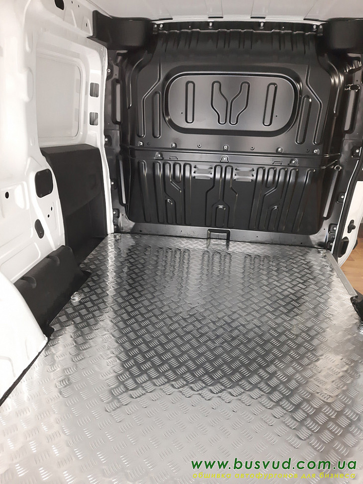 Fiat Doblo Cargo обшивка автофургона алюминий