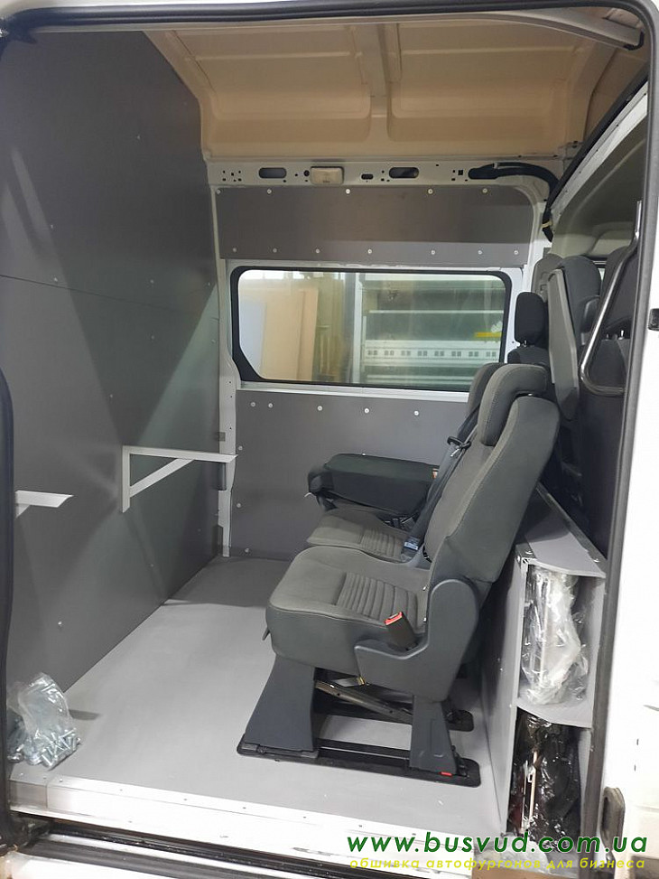 RENAULT MASTER L3 (Перегородка,кресла)