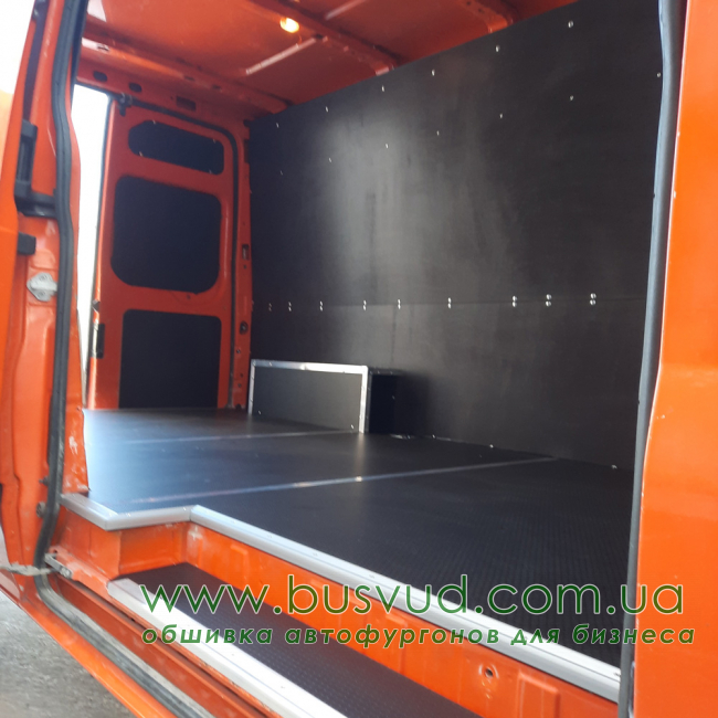 Обшивка стен фургона Ford Transit 2T L4H3