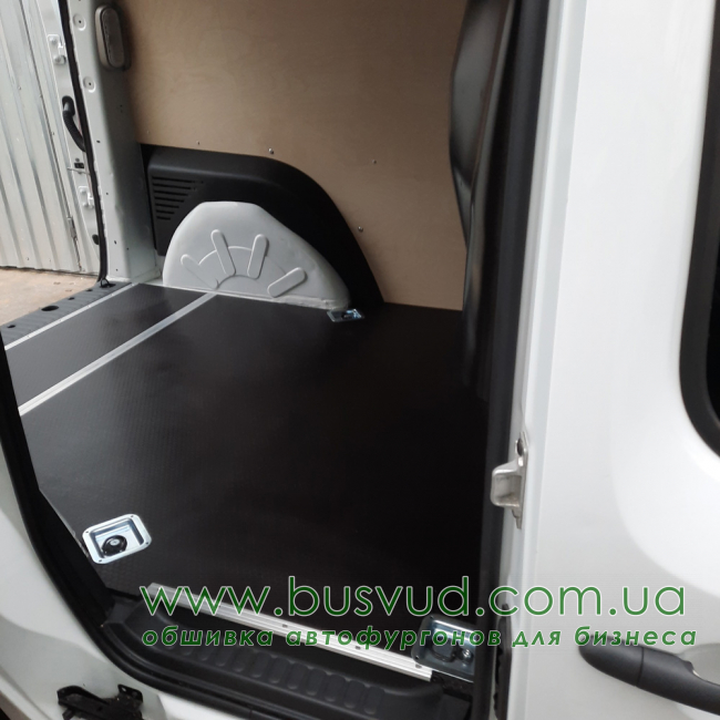 Напольное покрытие Citan L1H1