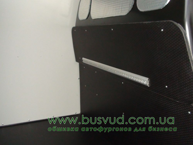 Напольное покрытие Volkswagen Transporter L1H1