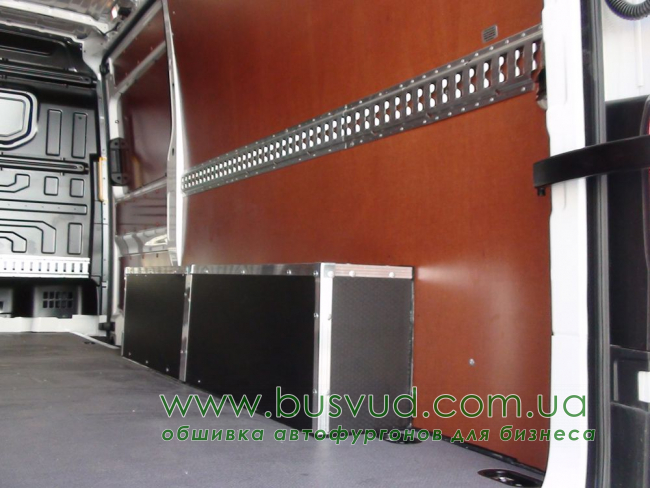 Обшивка стен фургона Volkswagen Crafter new L4 Обшивка стен фургона Volkswagen Crafter new L4