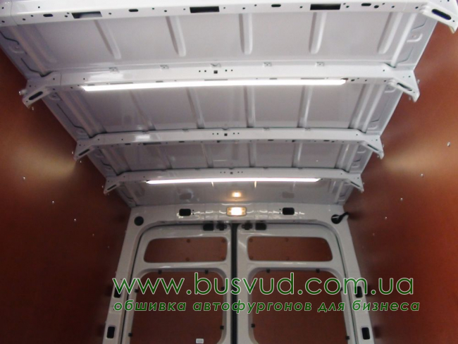 Обшивка стен фургона Volkswagen Crafter new L4 Обшивка стен фургона Volkswagen Crafter new L4