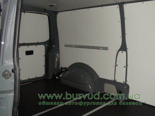 Напольное покрытие Volkswagen Transporter L2H1