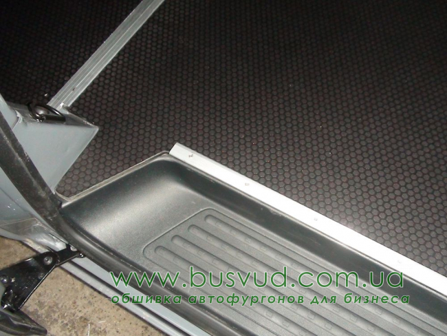 Напольное покрытие Volkswagen Transporter L2H1