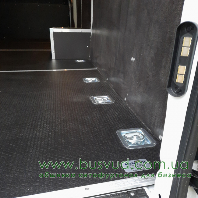 Напольное покрытие Iveco Daily