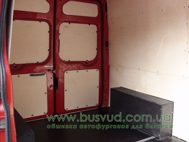 Обшивка стен фургона Ford Transit 2T L2H2