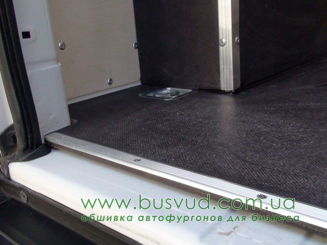 Обшивка стен фургона Citroen Jumper L3H2
