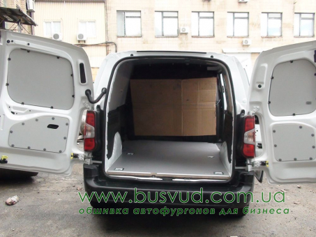 Обшивка стен фургона Citroen Berlingo L1H1