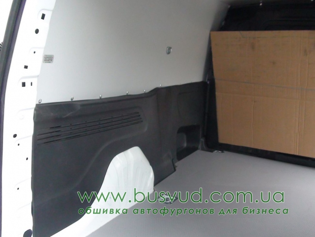 Обшивка стен фургона Citroen Berlingo L1H1