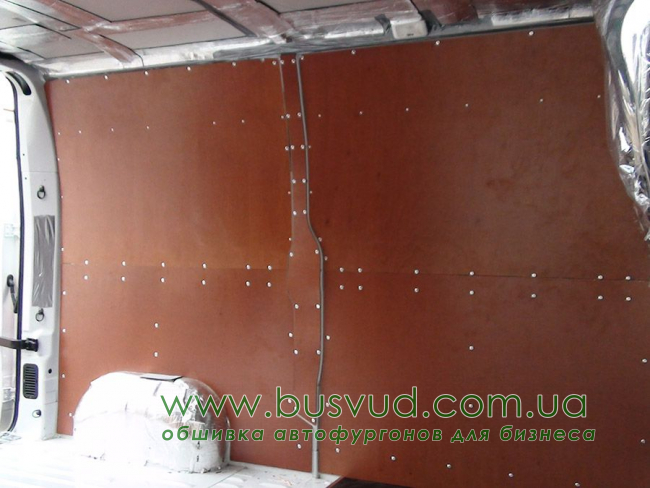 Обшивка стен фургона Renault Master L2H2 Обшивка стен фургона Renault Master L2H2