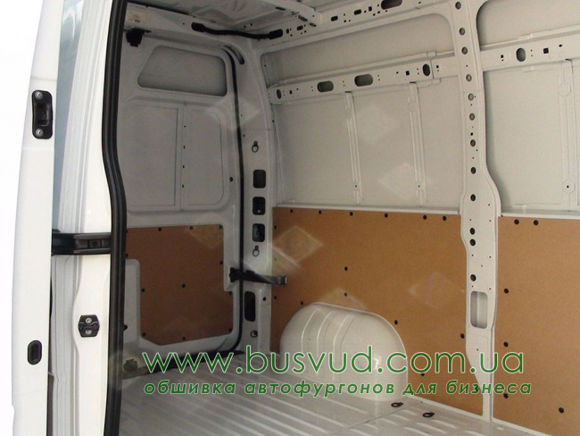 Обшивка стен фургона Renault Master L2H2 Обшивка стен фургона Renault Master L2H2