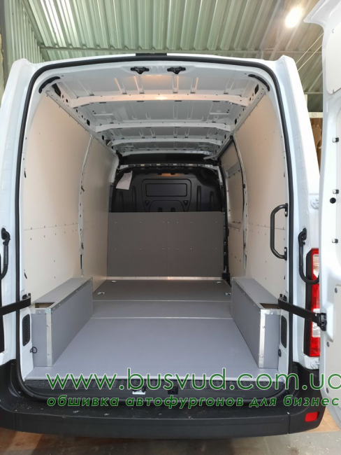 Обшивка стен фургона Renault Master L2H2 Обшивка стен фургона Renault Master L2H2