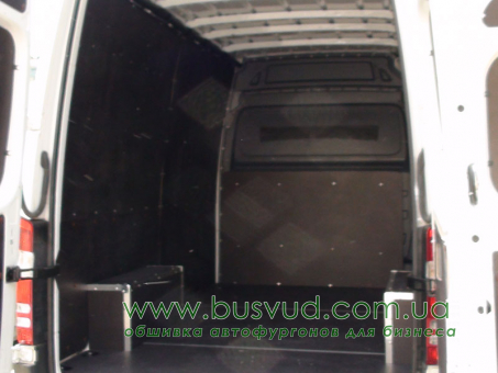 Обшивка стен фургона Mercedes-Benz Sprinter L2H2