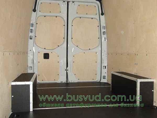 Обшивка стен фургона Mercedes-Benz Sprinter L3H2