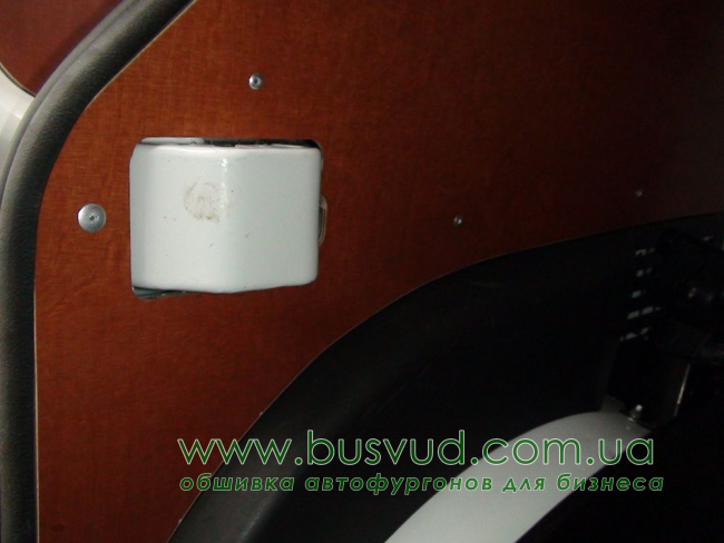 Обшивка стен фургона Renault Kengoo L1