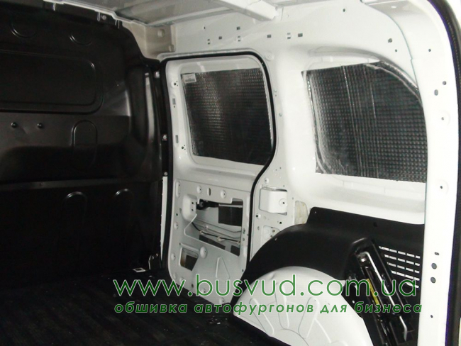 Обшивка стен фургона Renault Kengoo L1
