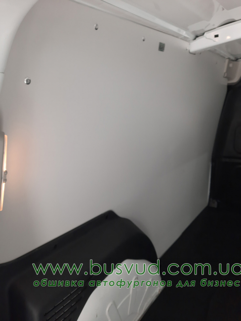 Обшивка стен фургона Renault Kengoo L2
