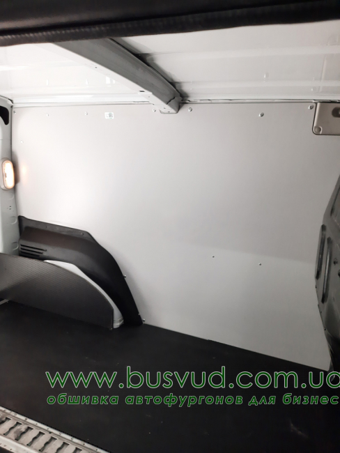Обшивка стен фургона Renault Kengoo L2