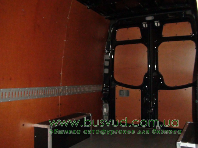 Обшивка стен фургона  Volkswagen Crafter L4H3