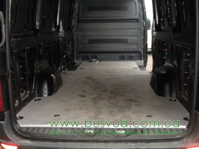 Обшивка стен фургона  Volkswagen Crafter L4H3