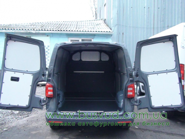 Обшивка стен фургона Volkswagen Transporter L1H1