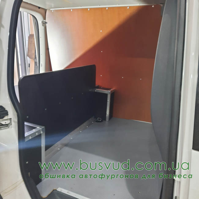 Обшивка стен фургона Volkswagen Caddy L1H1