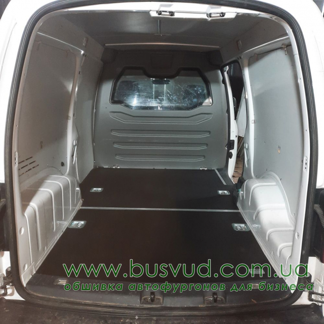 Обшивка стен фургона Volkswagen Caddy L2H1 Обшивка стен фургона Volkswagen Caddy L2H1