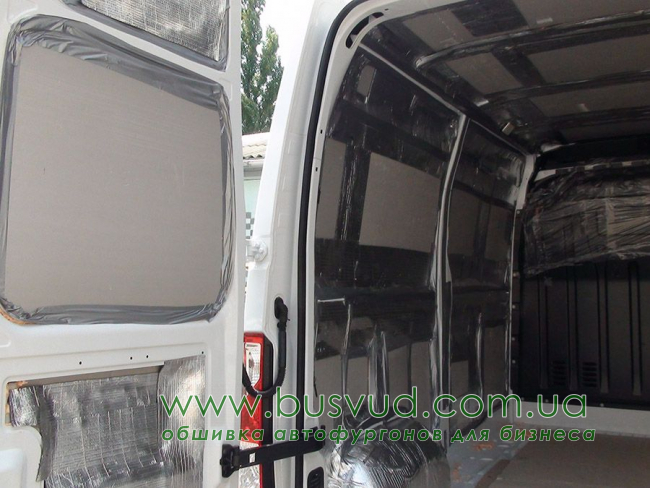 Напольное покрытие Renault Master L2H2 