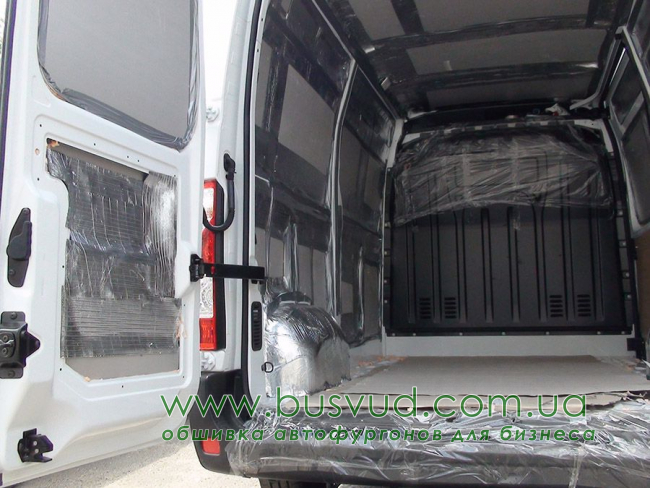 Напольное покрытие Renault Master L2H2 