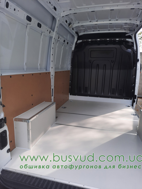 Напольное покрытие Renault Master L2H2 