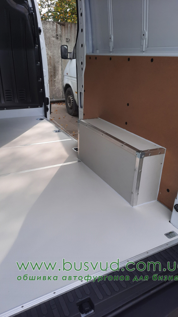 Напольное покрытие Renault Master L2H2 