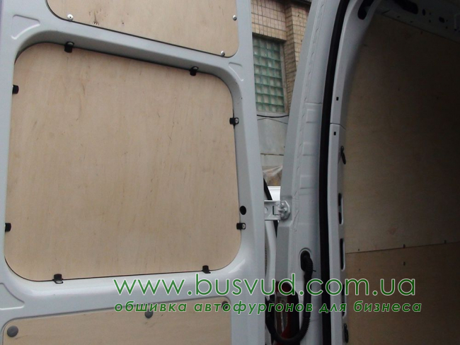Напольное покрытие Renault Master L4H3