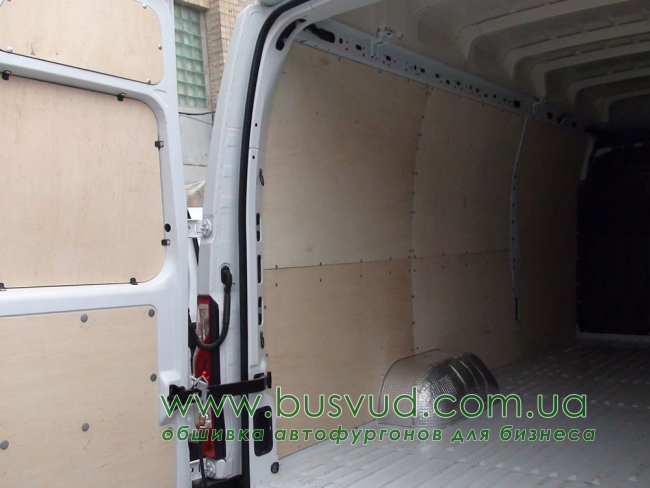Напольное покрытие Renault Master L4H3